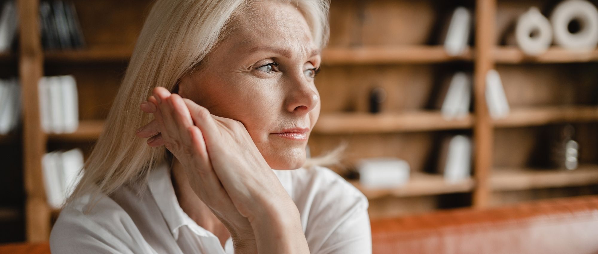 A woman in an outpatient program for opioid addiction treatment for women at Luna Recovery for Women in North Andover, MA.